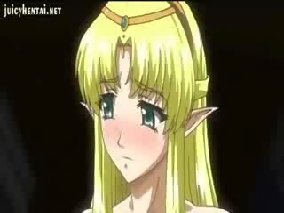 Hentai elf gnuggning henne massiv tuttar