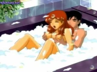 Hentai ruiva tendo sexo em banho
