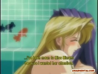 Lezbické anime vysokoškoláčky skupina sex v the kúpeľňa
